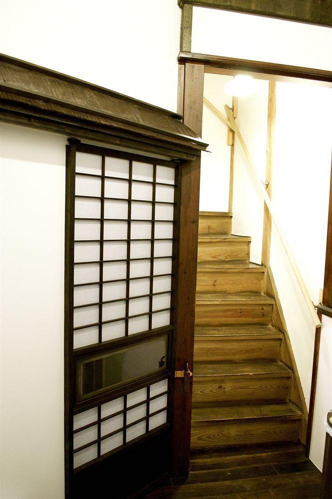 1/3rd Yashiki Gasthuis