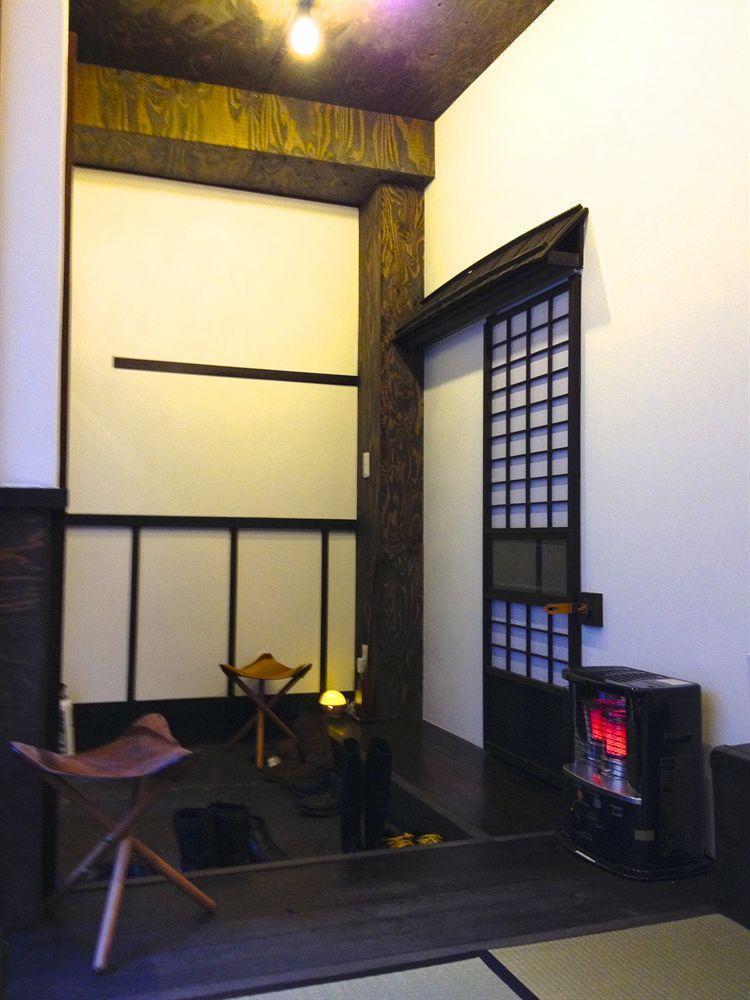 1/3rd Yashiki Gasthuis Tokio